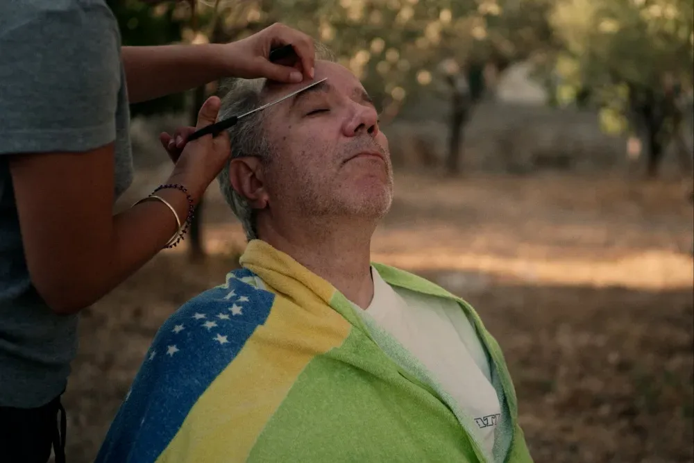 A Deep Dive into the Ethics of Concealing Diagnosis in "Stories of a Lie"