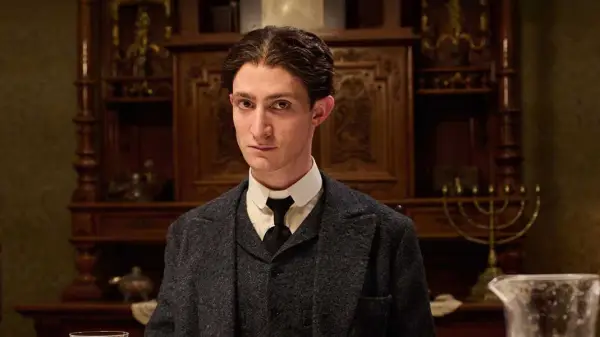 Franz Kafka's Unique Life Explored in Flick "Franz"