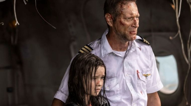 A Dive into Suspense: Reviewing the Disaster Thriller "Deep Water"