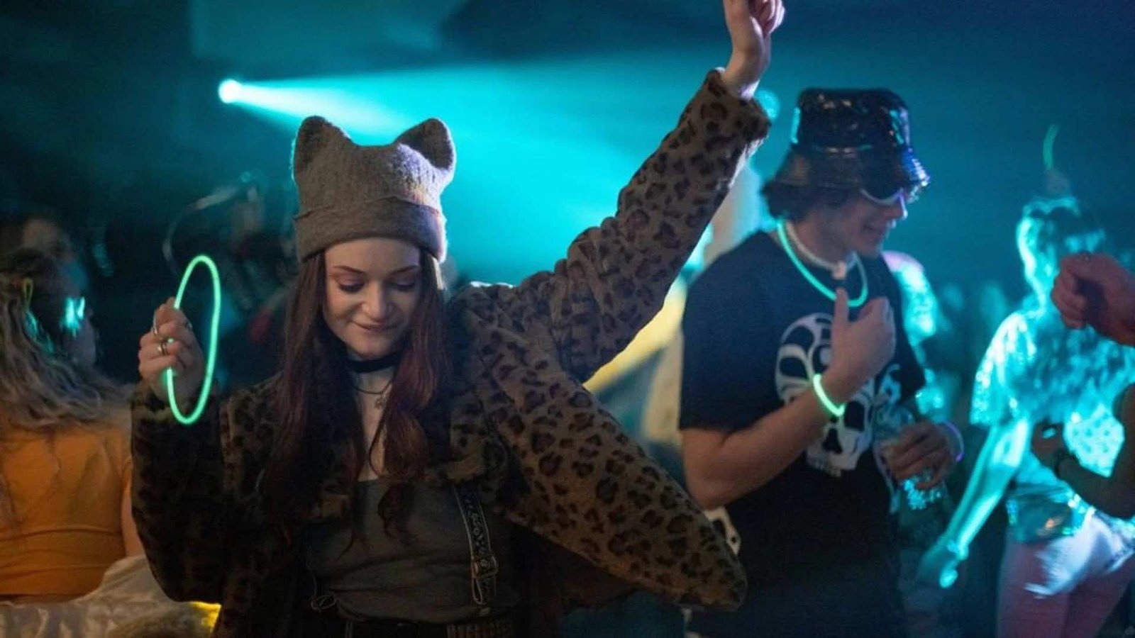 The Midnight Club, Episode 2 Recap: "The Two Danas