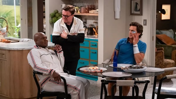Hulu's 'Mid-Century Modern': Nostalgic Yet Modern Sitcom Review