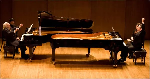 Two Pianos: The Intricacy of Dual Narratives in a Musical Drama