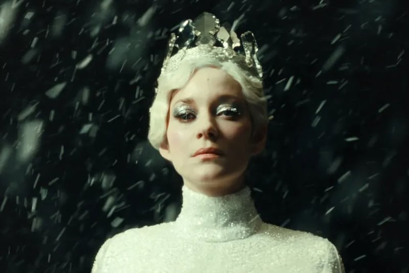"The Ice Tower": A Dark Fantasy Immerses in Sinister Echoes of Stardom