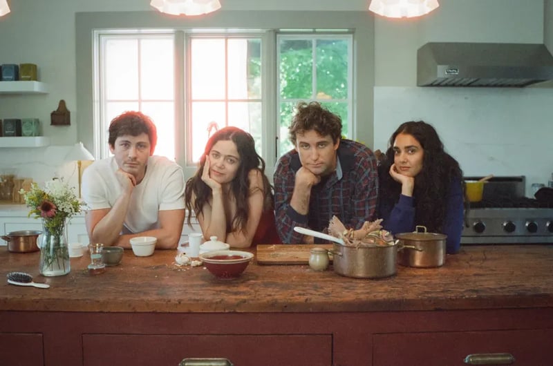 A Darkly Comic Dive into Modern Relationships: A Review of ‘Oh, Hi!’